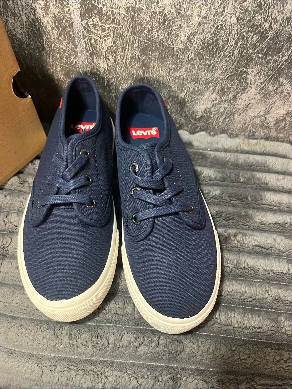 Levis casual canvas